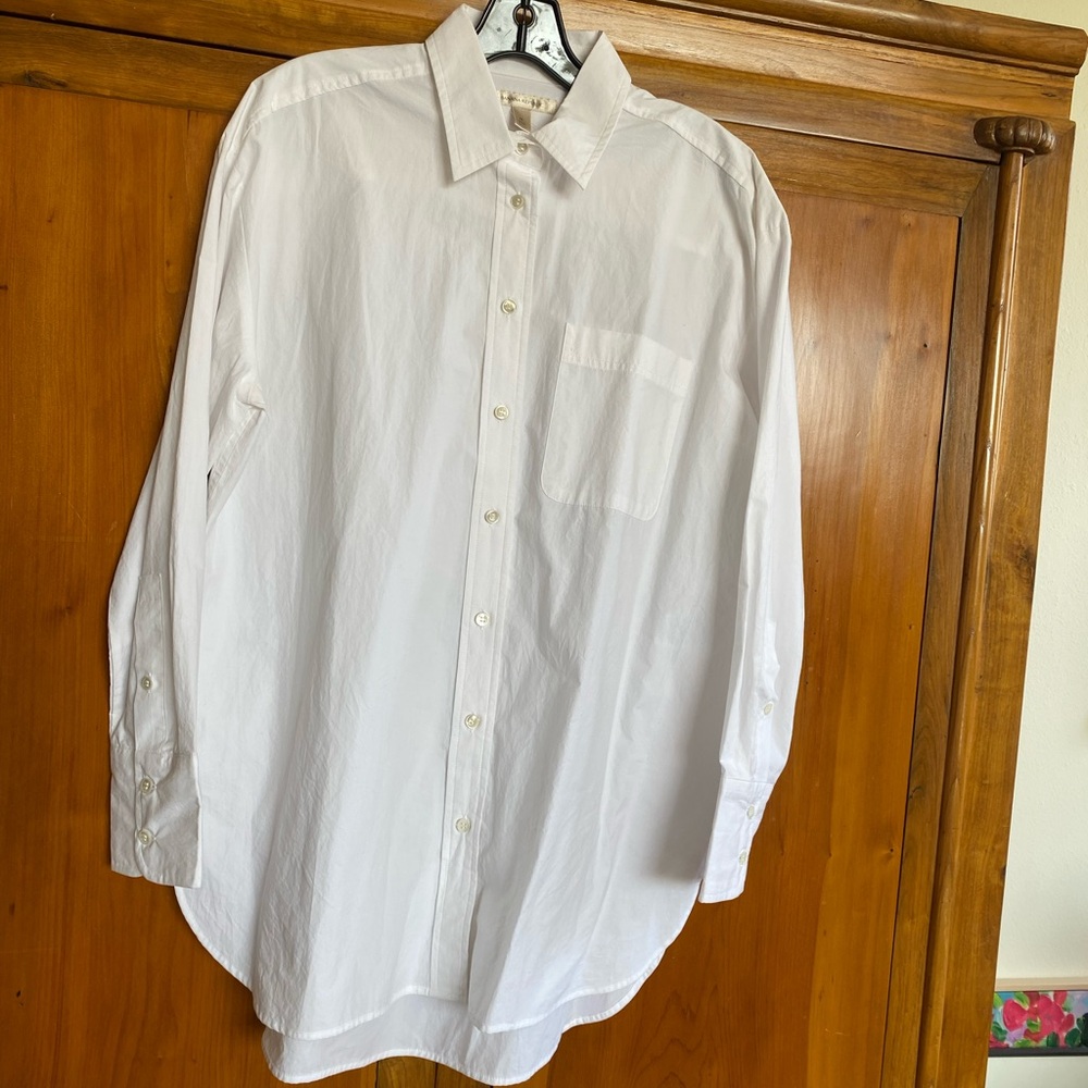 NWT Banana Republic white poplin shirt.